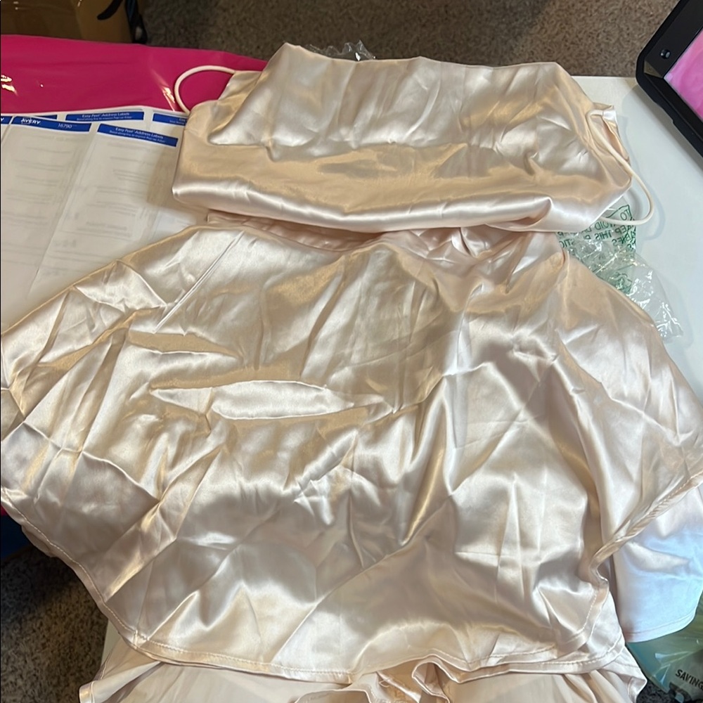Elegant Backless Satin Dress - Cream